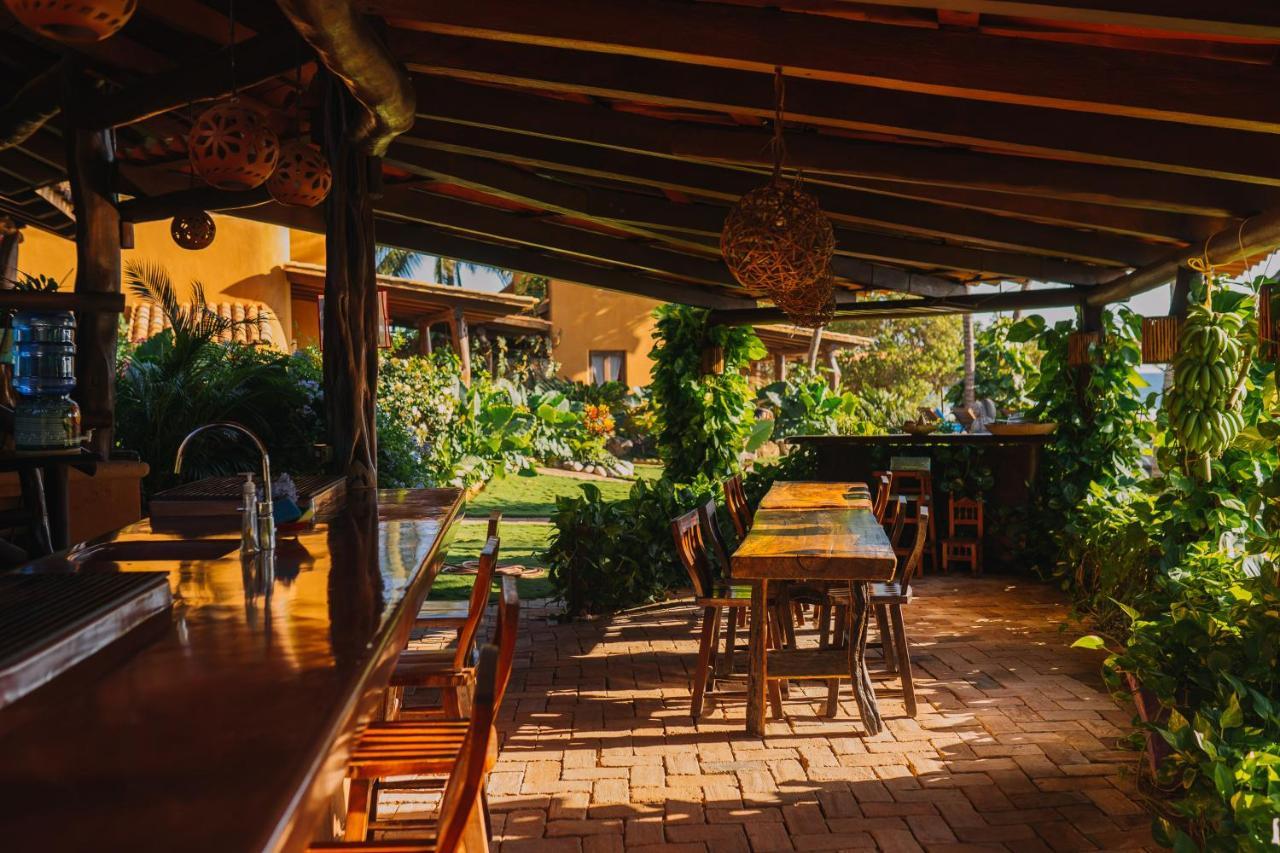Tres Mujeres Hotel Troncones Exterior photo